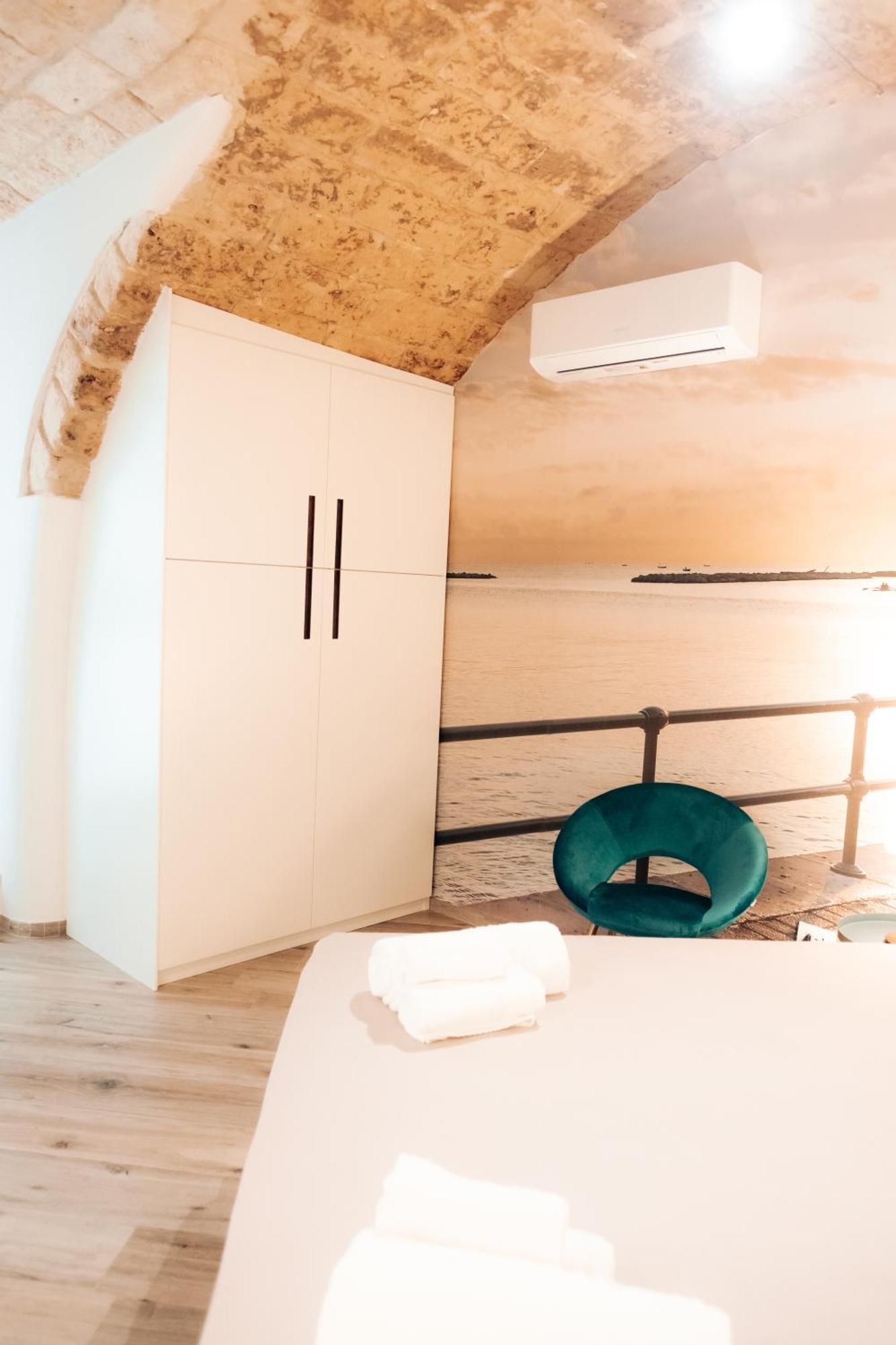 Timeless Apulian Luxury Suite バーリ エクステリア 写真